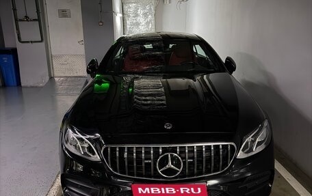 Mercedes-Benz E-Класс, 2020 год, 5 500 000 рублей, 1 фотография