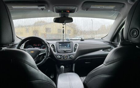 Chevrolet Malibu IX, 2016 год, 990 000 рублей, 3 фотография