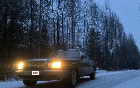 Mercedes-Benz S-Класс, 1983 год, 380 000 рублей, 2 фотография