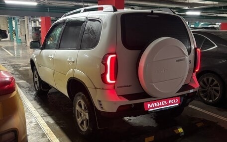 Chevrolet Niva I рестайлинг, 2013 год, 700 000 рублей, 4 фотография