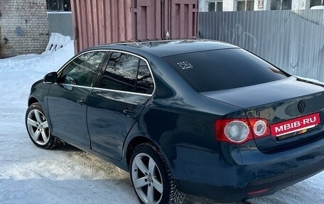 Volkswagen Jetta VI, 2005 год, 630 000 рублей, 5 фотография