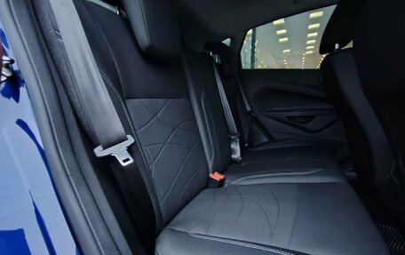 Ford Fiesta, 2017 год, 800 000 рублей, 11 фотография