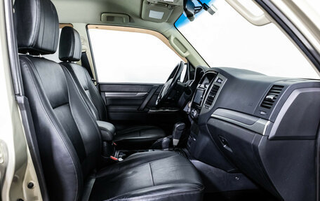 Mitsubishi Pajero IV, 2014 год, 2 699 000 рублей, 18 фотография