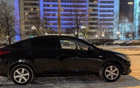 Hyundai Solaris II рестайлинг, 2017 год, 889 000 рублей, 3 фотография