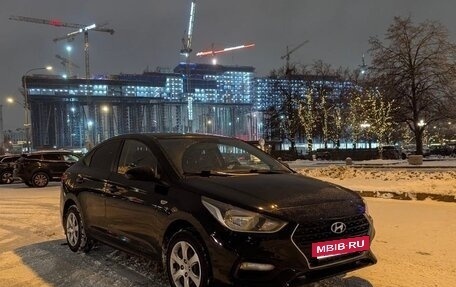 Hyundai Solaris II рестайлинг, 2017 год, 889 000 рублей, 5 фотография