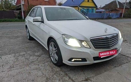 Mercedes-Benz E-Класс, 2009 год, 1 600 000 рублей, 3 фотография