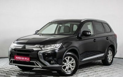 Mitsubishi Outlander III рестайлинг 3, 2018 год, 1 810 000 рублей, 1 фотография
