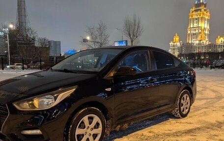 Hyundai Solaris II рестайлинг, 2017 год, 889 000 рублей, 11 фотография