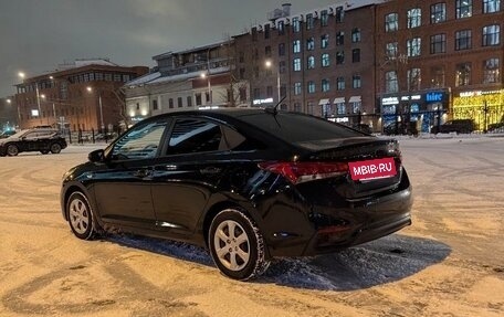 Hyundai Solaris II рестайлинг, 2017 год, 889 000 рублей, 21 фотография