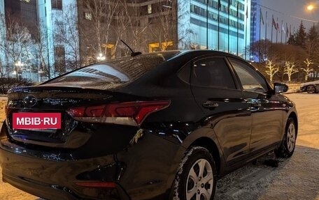 Hyundai Solaris II рестайлинг, 2017 год, 889 000 рублей, 13 фотография