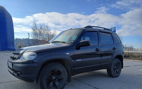 Chevrolet Niva I рестайлинг, 2020 год, 880 000 рублей, 2 фотография