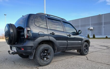 Chevrolet Niva I рестайлинг, 2020 год, 880 000 рублей, 3 фотография