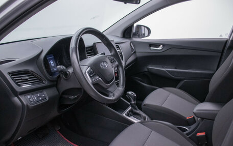 Hyundai Solaris II рестайлинг, 2021 год, 1 560 000 рублей, 10 фотография