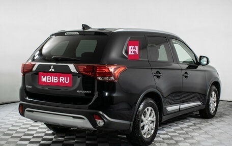 Mitsubishi Outlander III рестайлинг 3, 2018 год, 1 810 000 рублей, 5 фотография