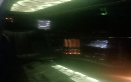 Lincoln Town Car III рестайлинг, 2000 год, 500 000 рублей, 9 фотография