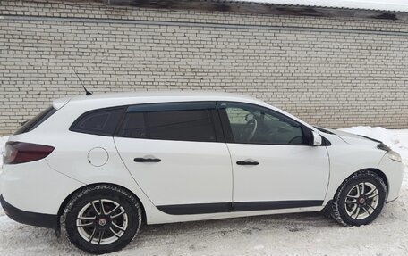 Renault Megane III, 2010 год, 750 000 рублей, 2 фотография