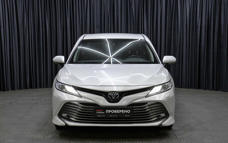 Toyota Camry, 2018 год, 3 598 000 рублей, 2 фотография