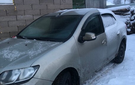 Renault Logan II, 2016 год, 249 999 рублей, 3 фотография