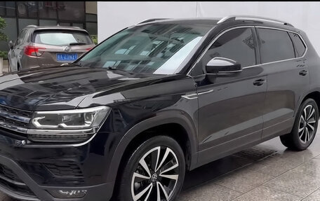 Volkswagen Tharu, 2021 год, 3 000 000 рублей, 2 фотография