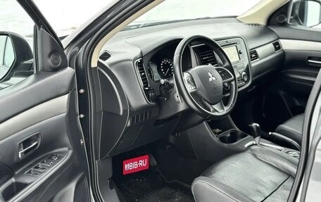 Mitsubishi Outlander III рестайлинг 3, 2013 год, 1 487 000 рублей, 4 фотография