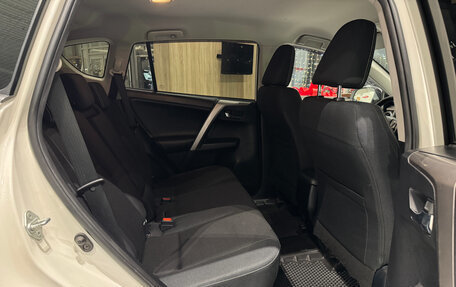 Toyota RAV4, 2017 год, 2 150 000 рублей, 28 фотография