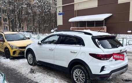 KIA Rio IV, 2021 год, 1 950 рублей, 2 фотография