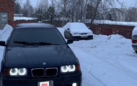 BMW 3 серия, 1998 год, 300 000 рублей, 3 фотография