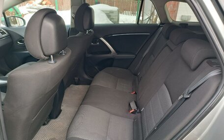 Toyota Avensis III рестайлинг, 2012 год, 830 000 рублей, 5 фотография