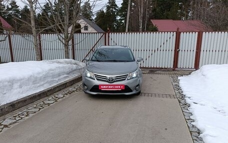 Toyota Avensis III рестайлинг, 2012 год, 830 000 рублей, 10 фотография