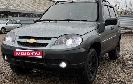 Chevrolet Niva I рестайлинг, 2015 год, 790 000 рублей, 14 фотография