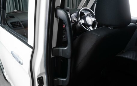 Toyota Tank I, 2017 год, 1 099 000 рублей, 24 фотография