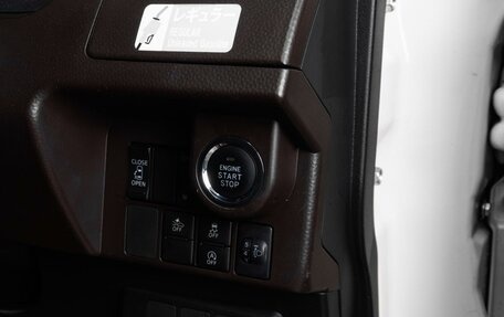 Toyota Tank I, 2017 год, 1 099 000 рублей, 23 фотография