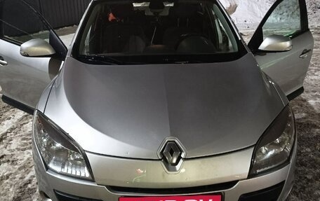 Renault Megane III, 2011 год, 375 000 рублей, 4 фотография