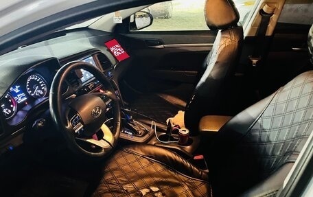 Hyundai Elantra VI рестайлинг, 2020 год, 1 000 000 рублей, 1 фотография