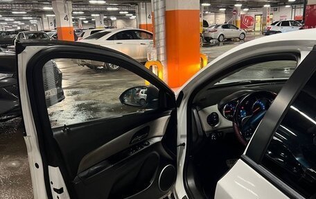 Chevrolet Cruze II, 2012 год, 610 000 рублей, 6 фотография