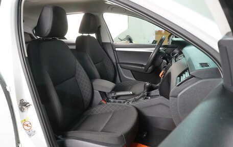 Skoda Octavia, 2019 год, 1 599 000 рублей, 8 фотография