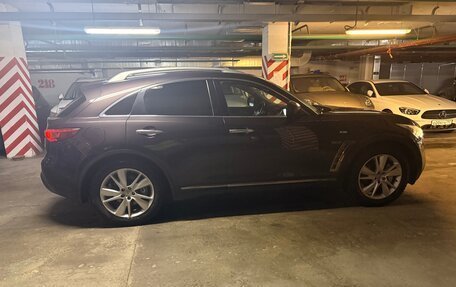 Infiniti QX70, 2015 год, 1 900 000 рублей, 6 фотография