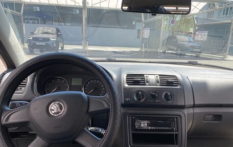 Skoda Fabia II, 2013 год, 650 000 рублей, 10 фотография