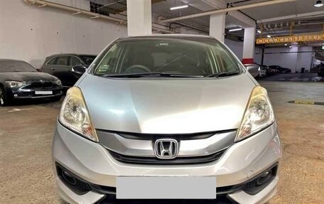 Honda Fit Shuttle I рестайлинг, 2015 год, 859 000 рублей, 2 фотография