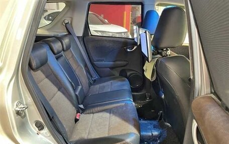 Honda Fit Shuttle I рестайлинг, 2015 год, 859 000 рублей, 13 фотография