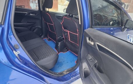 Honda Fit III, 2017 год, 1 055 000 рублей, 6 фотография