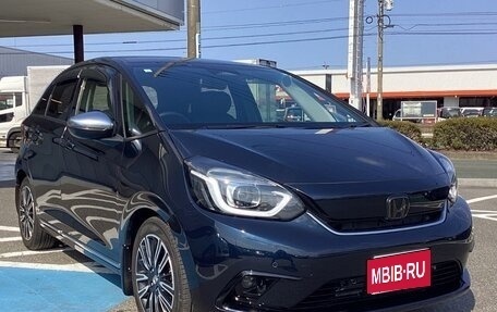 Honda Fit, 2021 год, 990 000 рублей, 1 фотография