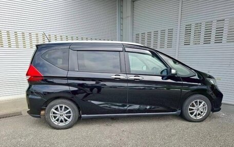 Honda Freed II, 2022 год, 1 347 000 рублей, 7 фотография