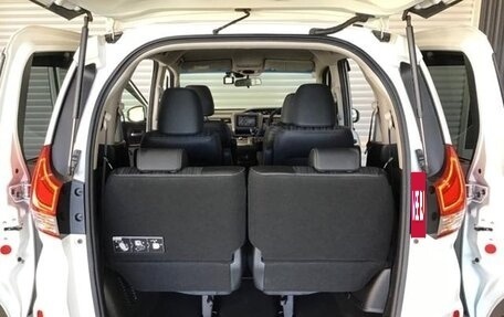 Honda Freed II, 2018 год, 1 248 000 рублей, 26 фотография