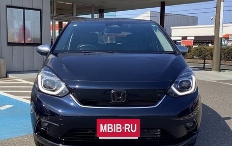 Honda Fit, 2021 год, 990 000 рублей, 2 фотография
