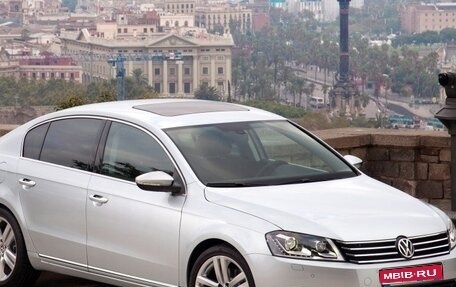 Volkswagen Passat B7, 2013 год, 900 000 рублей, 1 фотография