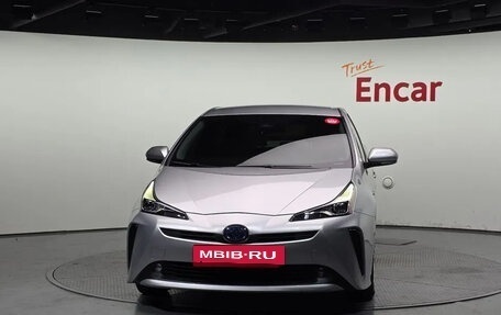 Toyota Prius IV XW50, 2021 год, 1 990 035 рублей, 3 фотография