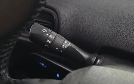 Toyota Prius IV XW50, 2021 год, 1 990 035 рублей, 18 фотография