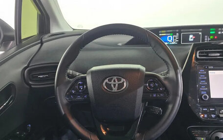 Toyota Prius IV XW50, 2021 год, 1 990 035 рублей, 13 фотография