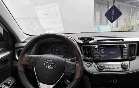 Toyota RAV4, 2018 год, 2 080 035 рублей, 11 фотография